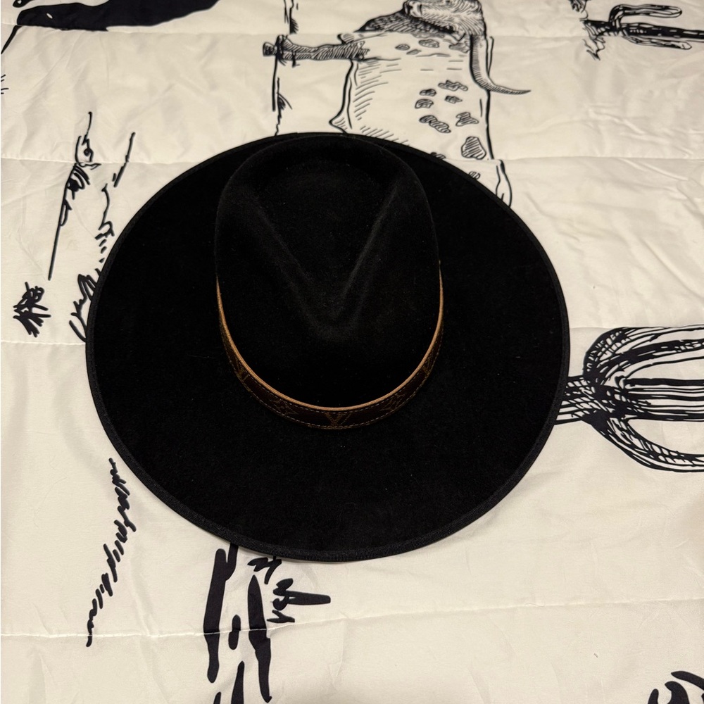 Black Fedora Hat with Brown Band
